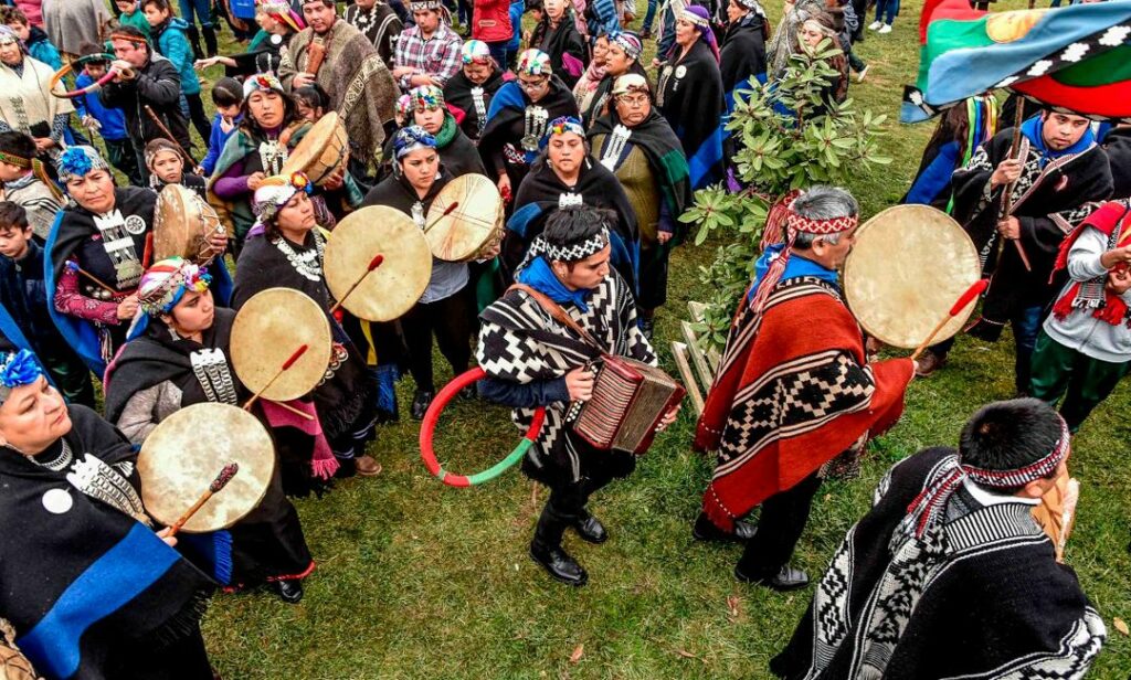 Que-es-el-We-Tripantu-La-claves-simbolicas-de-la-ceremonia-ancestral-mapuche-1-1080x650